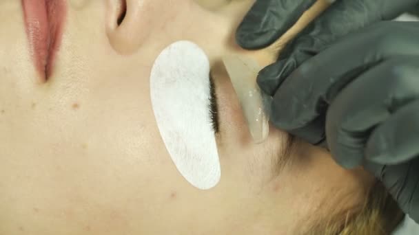 Operaciones de procedimientos de spa para ojos y pestañas en un salón de belleza — Vídeos de Stock