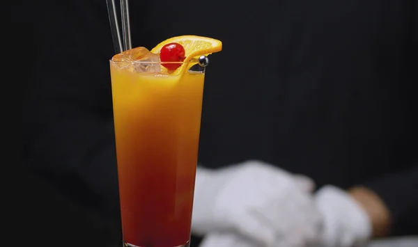 Închideți Cocktail Tequila Răsărit Masă Frumoasă Lovitură Băutură Lungă Seria Imagini stoc fără drepturi de autor