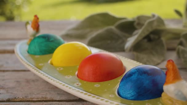 Uova di Pasqua dipinte multicolore — Video Stock