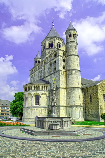 Die Stiftskirche Gertrud Ist Ein Historisches Gebäude Nivellen Wallonien Belgien — Stockfoto