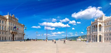Trieste, İtalya Adriyatik Denizi, İtalyan Birlik Meydanı tarafından şehir 