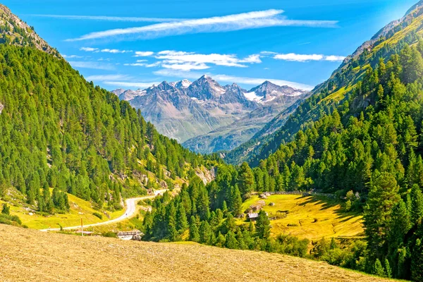 Vallei Pieken Oostenrijkse Alpen Door Vent Dorp Oostenrijk Zomer — Stockfoto