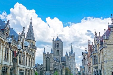 Gotik Katedrali Saint Bavo ve diğer eski binalar n Gent, Belçika