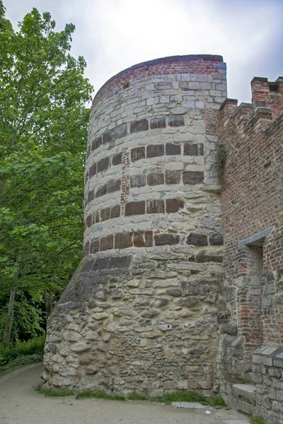 Sint Donatus Park Leuven België Met Overblijfselen Van Oorspronkelijke Binnenstad — Stockfoto