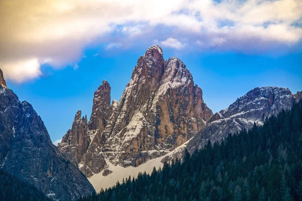 Dolomitok Hegyei Croda Dei Toni Zwolferkofel Közelében Sesto Sexten Village — Stock Fotó