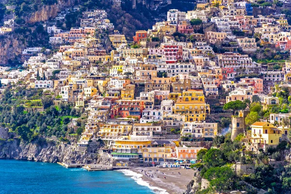 Positano Italya 'da Amalfi sahili üzerinde — Stok fotoğraf