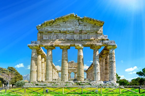 Athénin chrám, paestum, Itálie — Stock fotografie