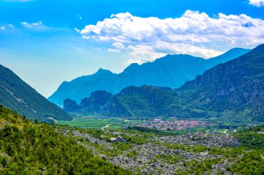 Trentino kırsal peyzaj, Garda Gölü üzerinde Sarca Vadisi