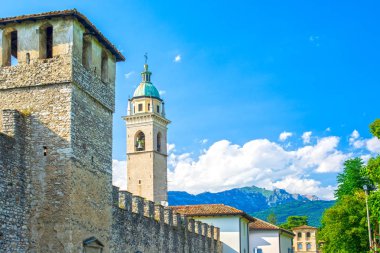 Trentinu, İtalya'daki Rovereto kasabası