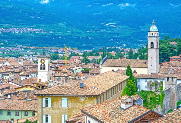 Rovereto Town i Trentinu, Italien — Stockfoto
