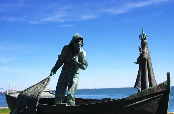 Μνημόσυνο Χάλκινα Αγάλματα Των Αλιέων Και Της Παναγίας Μας — Φωτογραφία Αρχείου