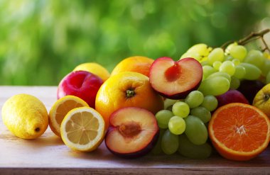 Sitrik meyve, Erik ve üzüm ahşap tablo