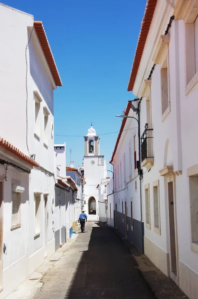 Oude straat van de klokkentoren, Borba, Portugal — Stockfoto