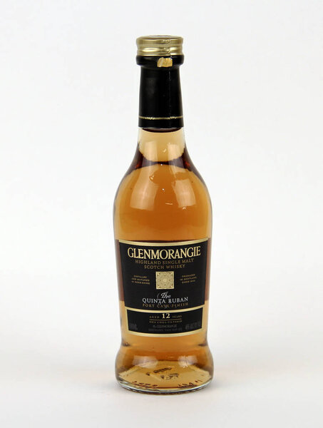 Mini bottle of Glenmorangie Quinta Ruban 