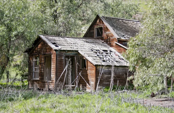 Ancienne ferme abandonnée — Photo