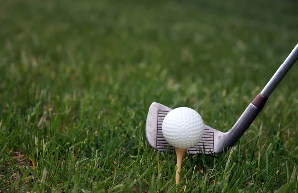 Golfball and club background — Stock Photo, Image