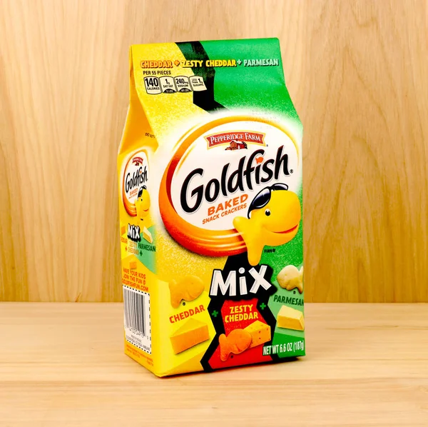 Package of Goldfish Mix Snack Crackers — Stock Photo, Image