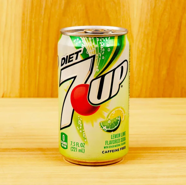Can na dietě 7up — Stock fotografie
