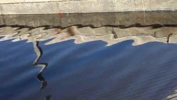湖上码头的倒影 — 图库视频影像