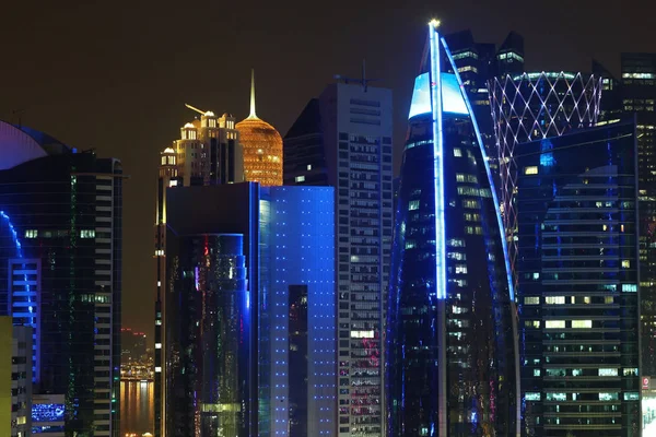 ドーハ国際空港 首都でカタール ペルシャ湾 アラビア半島 中東地域で最も人口の多い都市でカタール ドーハ 2018 金融センター — ストック写真