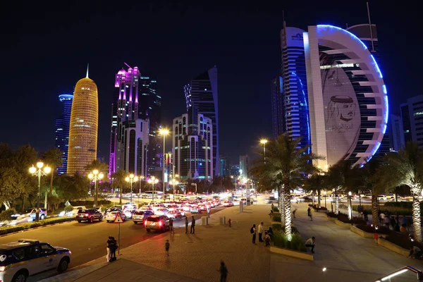 Katar Dauhá Března 2018 Silniční Provoz Noci Finančním Centru Dauhá — Stock fotografie