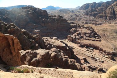 Başlangıçta Raqmu - Ürdün Haşimi Krallığı tarihi ve arkeolojik şehirde olarak Nabateans için bilinen Petra, Petra, dağlarda