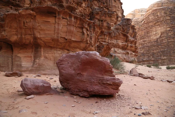 Pedras Vermelhas Deserto Wadi Rum Reino Hachemita Jordânia Cenário Incrível — Fotografia de Stock