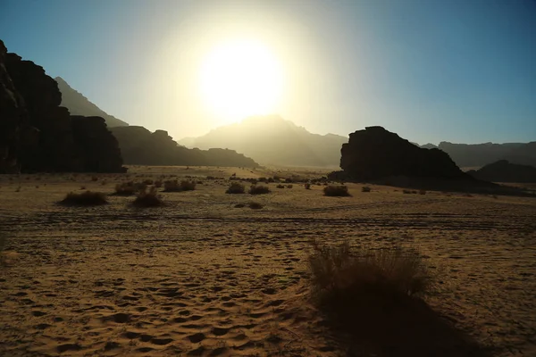 Wadi Rum Woestijn Hasjemitisch Koninkrijk Jordanië Verbazingwekkende Landschap Van Wadi — Stockfoto