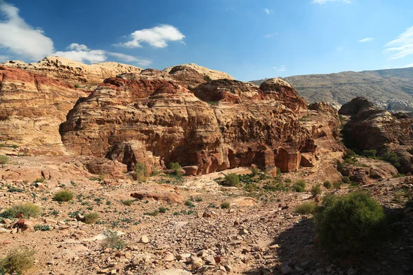 Stock image Mountains in Petra, Petra, originally known to Nabateans as Raqmu - historical and archaeological city in Hashemite Kingdom of Jordan