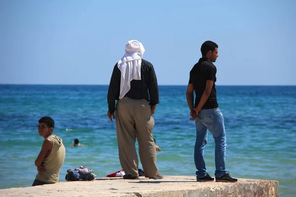 Tunísia Sousse Junho 2010 Povo Tunisino Mar Mediterrâneo — Fotografia de Stock