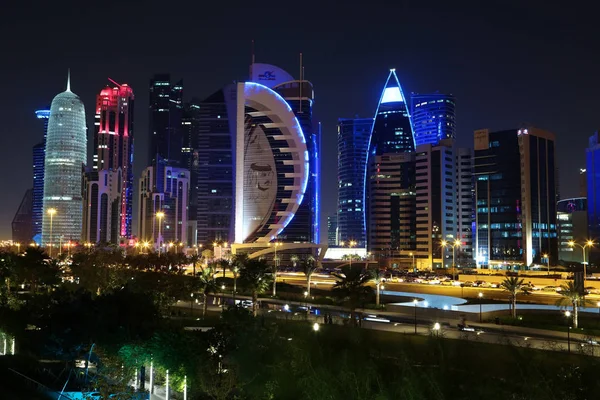 Qatar Doha Março 2018 Corniche Road Traffic Financial Centre Doha — Fotografia de Stock