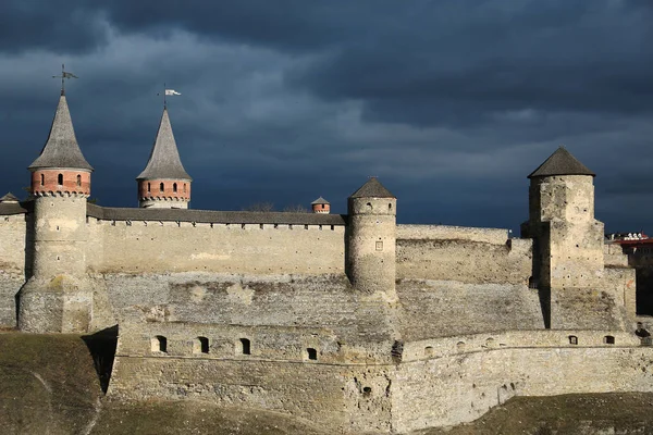 Smotrych 성곽은 루테니아어 리투아니아 폴란드어 역사적인 Kamianets Podilskyi Podolia에 Ukrain의 — 스톡 사진