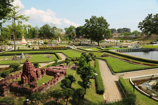 パタヤ タイの Mini Siam 公園で世界の観光名所タイ パタヤ 2014 モデル — ストック写真