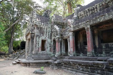 Angkor Thom Tapınağı Kamboçya'da karmaşık