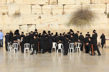İsrail, Kudüs, 15 Eylül 2010: İnsanlar Yahudilerin ağlama Place yakınındaki. Ağlama Duvarı. Western Wall Kudüs, İsrail