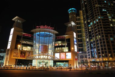 BAE, Abu Dhabi, 4 Şubat 2016: Abu Dabi - Birleşik Arap Emirlikleri başkenti. Abu-Dabi - Birleşik Arap Emirlikleri, Dubai ve Abu Dabi emirat başkenti sonra ikinci en kalabalık şehir