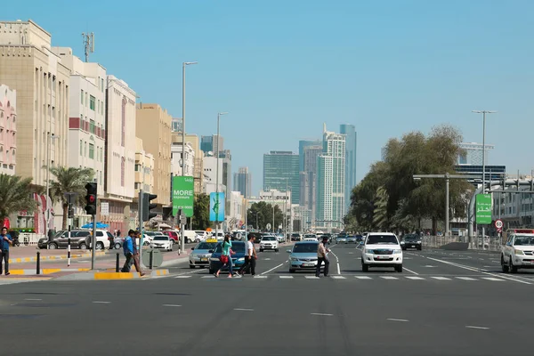 Eau Abu Dhabi Fevereiro 2016 Tráfego Rodoviário Abu Dhabi Capital — Fotografia de Stock