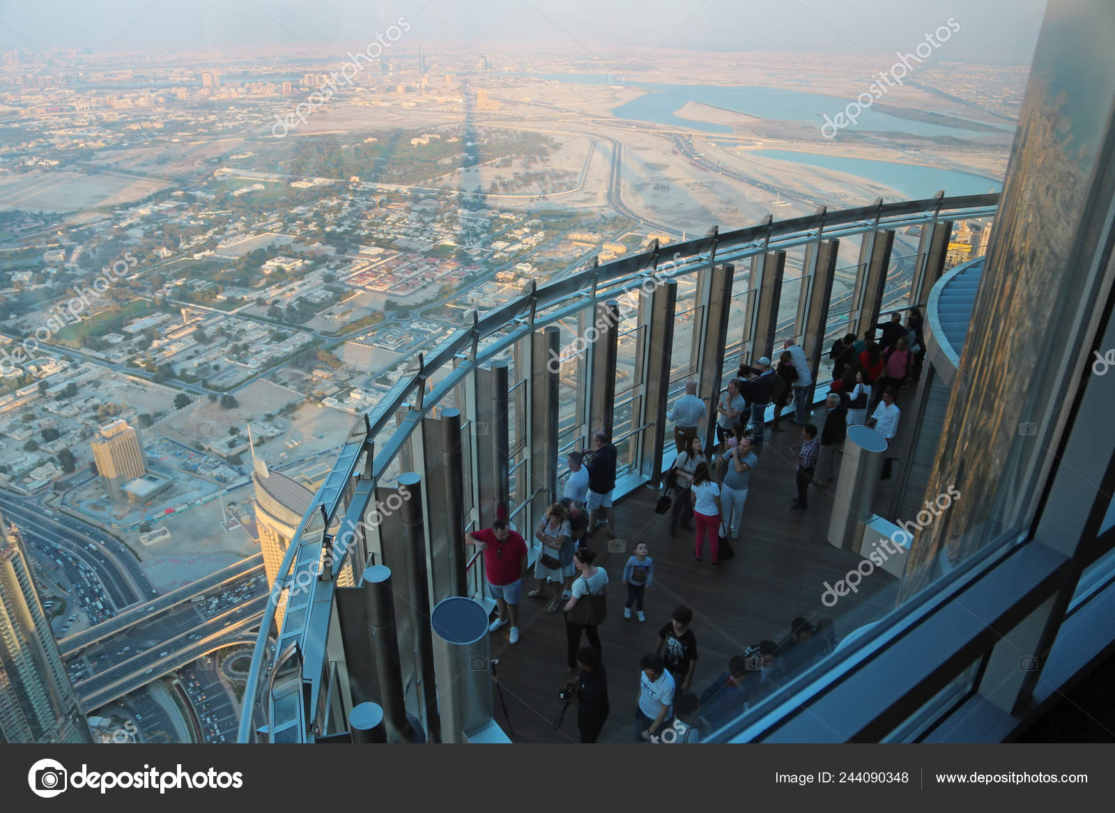 Uae Dubai January 2016 People Observation Deck 124 Floor