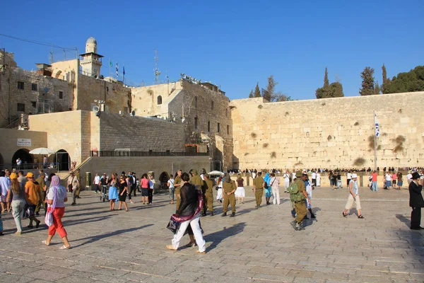 Israel Jerusalem September 2010 People Wailing Place Jews Wailing Wall — Stock Photo, Image