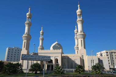 Sheikh Zayed el Nahyan Camii Dibba, Suudi Arabistan içinde. Dibba - Doğu Arap Yarımadası'nda Umman Körfezi üzerinde kuzey ucunda kıyı alanı