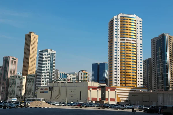 Eau Sharjah Fevereiro 2016 Edifícios Cidade Sharjah Nos Emirados Árabes — Fotografia de Stock