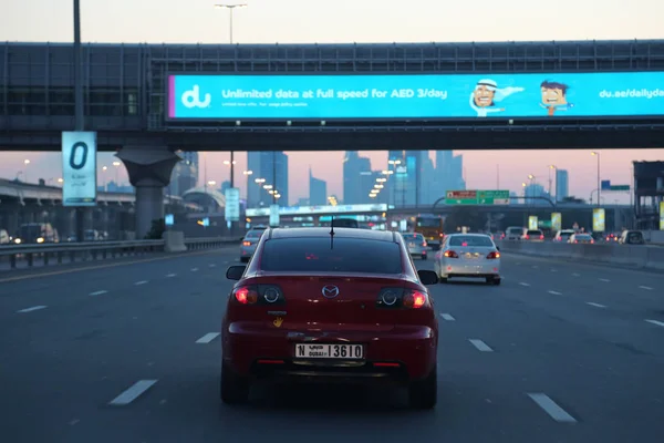 Dubai Emiratos Árabes Unidos Enero 2016 Tráfico Por Carretera Dubai — Foto de Stock