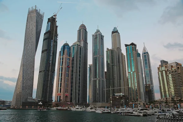 Eau Dubai Fevereiro 2016 Edifícios Dubai Marina Emirados Árabes Unidos — Fotografia de Stock