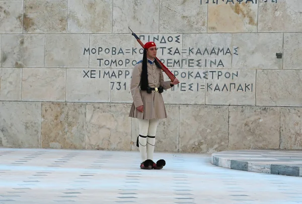 Řecko Atény Června 2013 Řecký Národní Stráže Evzones Hrobu Neznámého — Stock fotografie