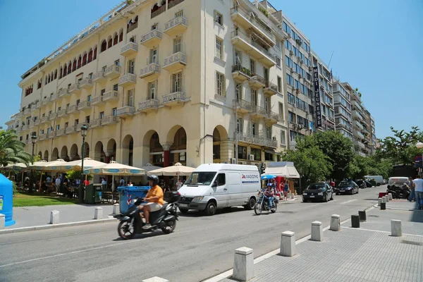 Straßenverkehr in Thessaloniki, Griechenland — Stockfoto