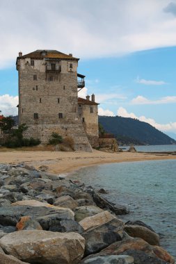 Ouranoupoli, Athos Yarımadası, Chalkidi plajda eski kule