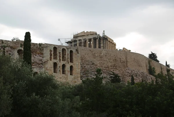 Partenón - templo antiguo en la Acrópolis ateniense en Grecia — Foto de Stock