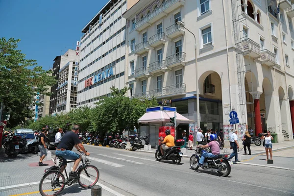 Tráfico por carretera en Salónica, Grecia — Foto de Stock