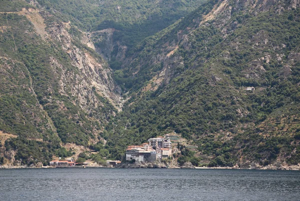 Navega a lo largo de la península de Athos, estado monástico autónomo i —  Fotos de Stock
