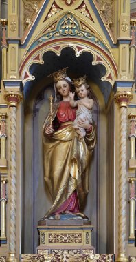 Meryem Ana ile bebek İsa heykeli Our Lady Stitar, Hırvatistan aziz Matthew kilisenin sunak üzerinde